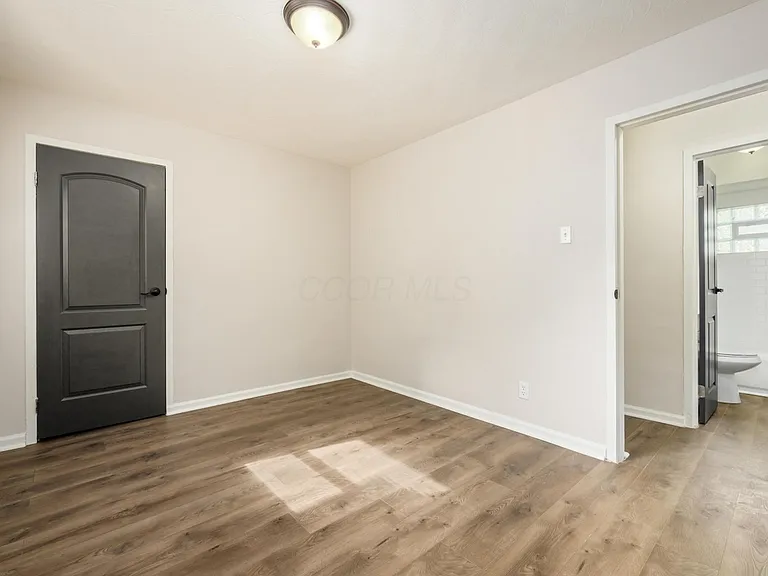 287 S Central Ave #285 — Photo 9