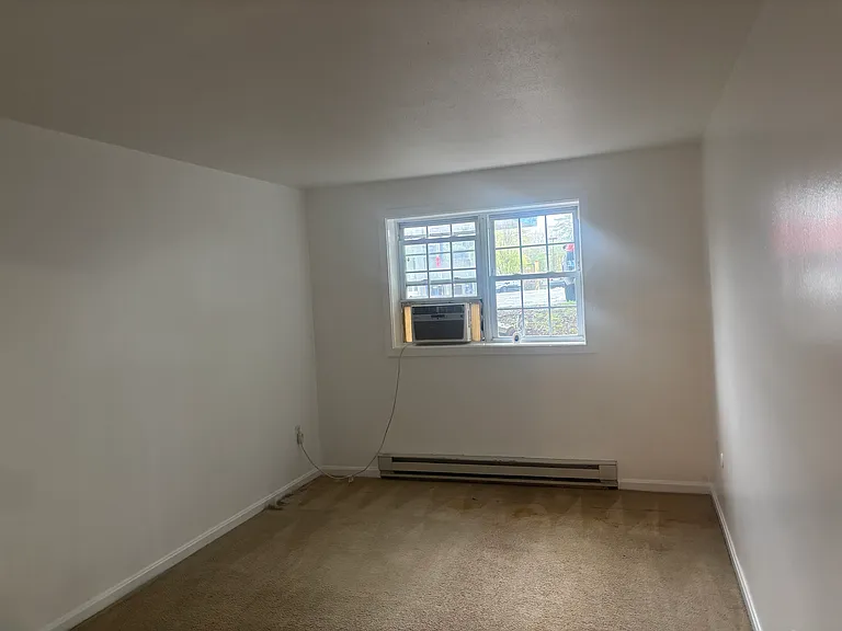 61 Storey Ave #6 — Photo 4