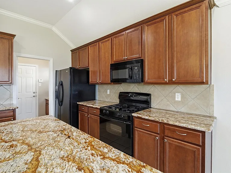 2506 Barton Springs St — Photo 9