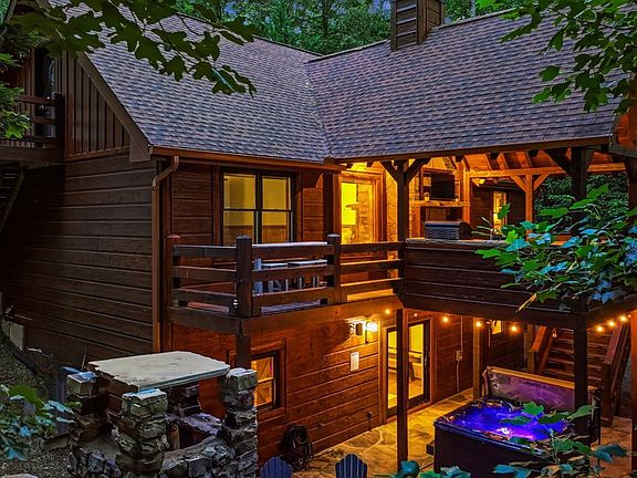 3rd image of 930 Power Dam Rd