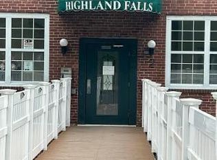 2 School St #323, Lincoln, RI 02865