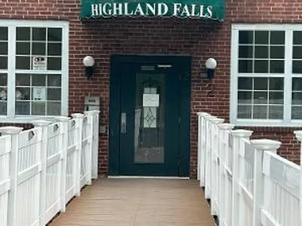 2 School St #323, Lincoln, RI 02865