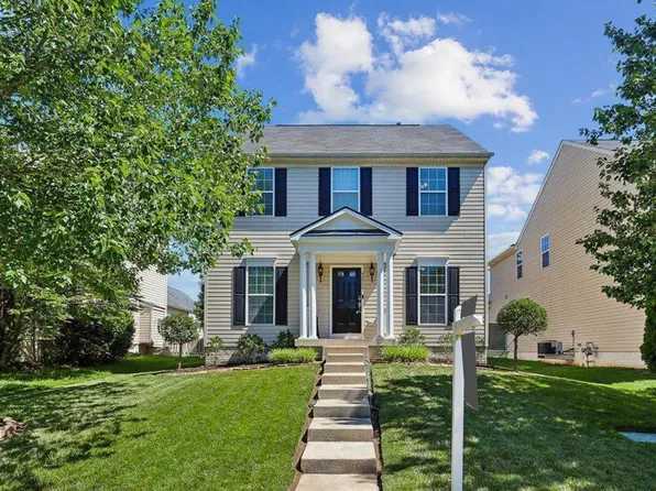 42940 Spyder Pl, Chantilly, VA 20152