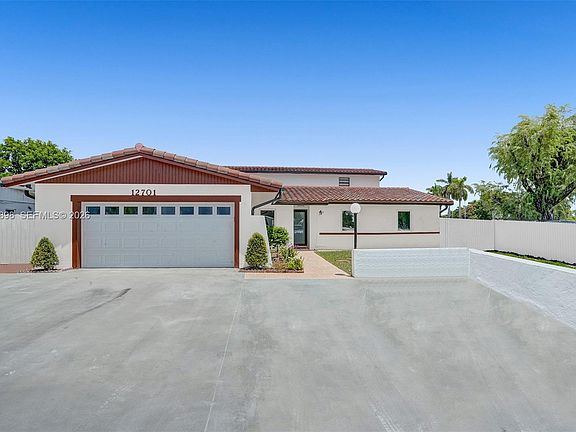 2nd image of 12701 SW 80th St