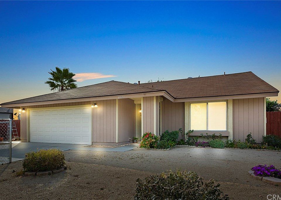 1st image of 43650 Persimmons Ln