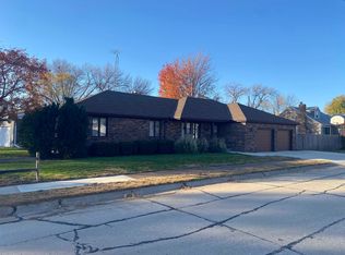 1015 6th St, Columbus, NE 68601