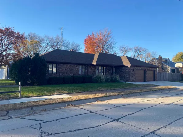 1015 6th St, Columbus, NE 68601