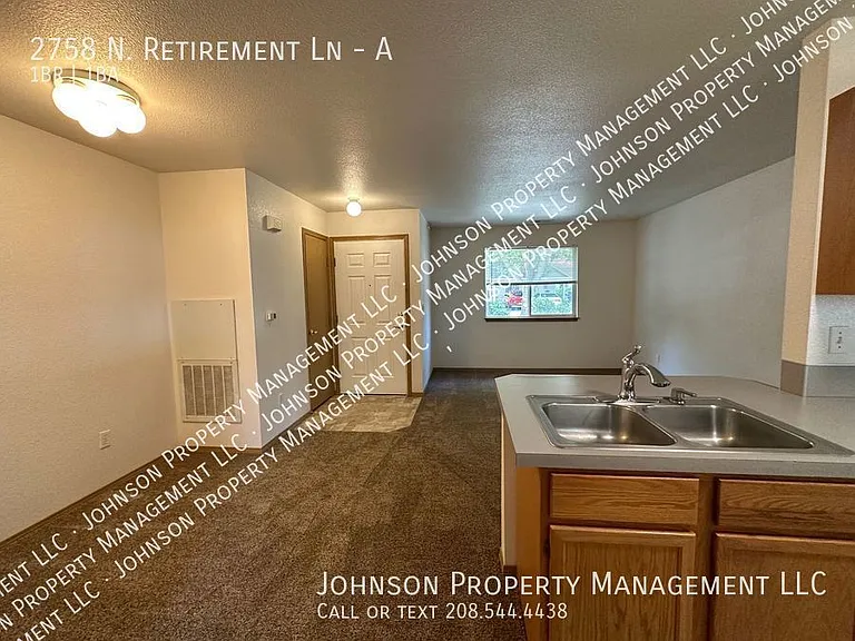 2758 N Retirement Ln #A — Photo 5