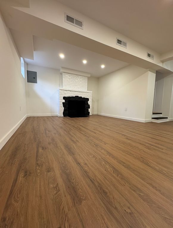 1-bedroom apartment for rent in Morris Park