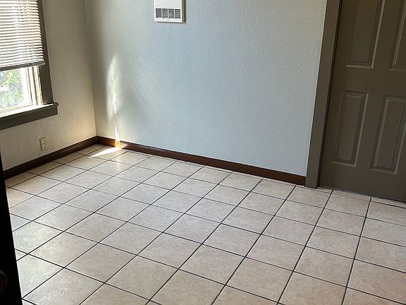 2nd image of 818 Foothill Blvd #822-A