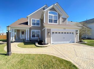 1316 Pennsbury Ln, Aurora, IL 60502