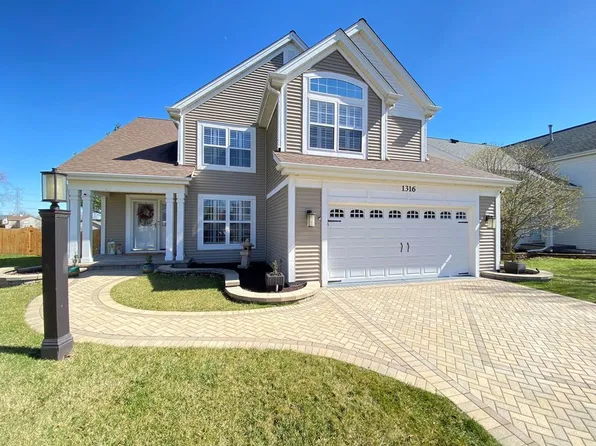1316 Pennsbury Ln, Aurora, IL 60502