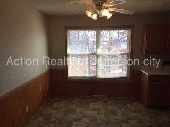 3rd image of 1121 Charm Tree Ct