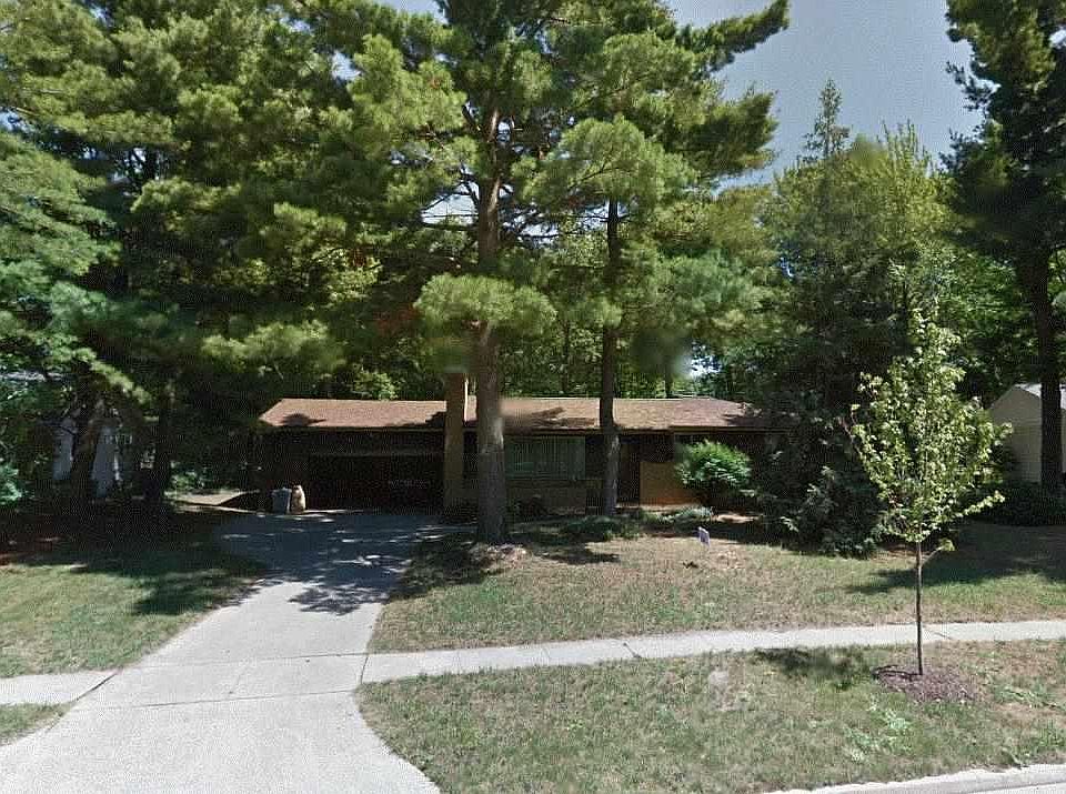 2nd image of 5406 Mason St