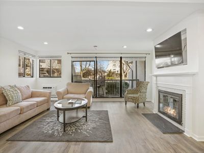 89 Harbor Drive APT 204, Stamford, CT, 06902