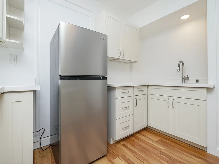 1277 Kuuna St #B — Photo 5