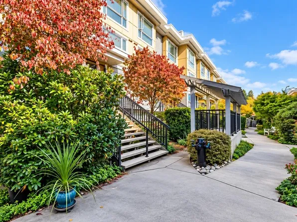 728 W 14th St #64, North Vancouver, BC V7M 0A8