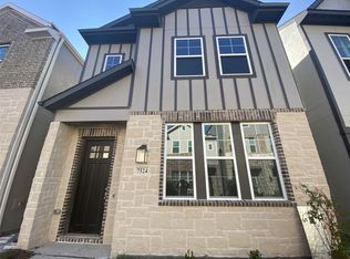 7524 Laburnam Rd, Dallas, TX 75228