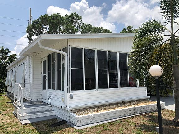 2nd image of 20 Sunset Cir