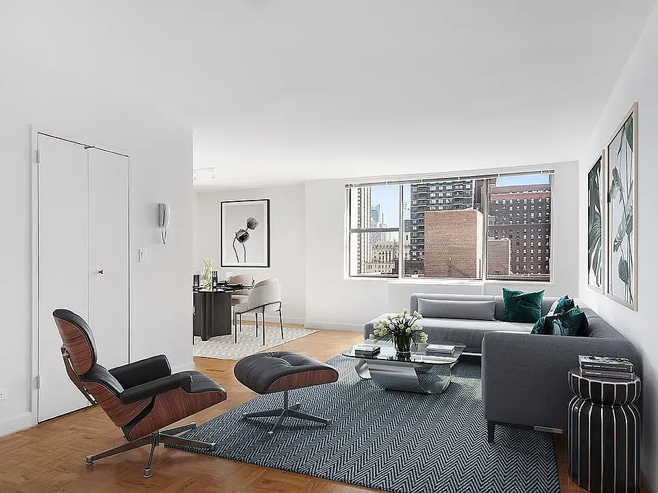 45 W 60th St #16D