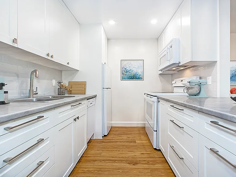 10 Beechwood Pl — Photo 3