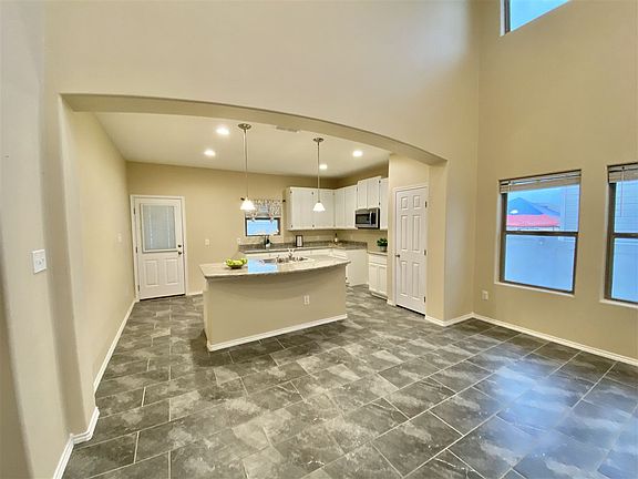 3rd image of 5525 Shorthorn Dr