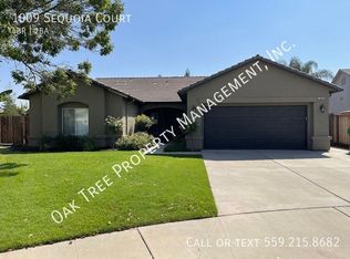 1009 Sequoia Ct, Fowler, CA 93625