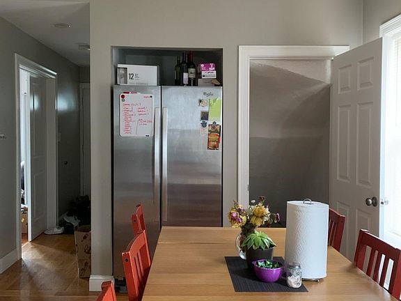 2nd image of 28 William St #1FA