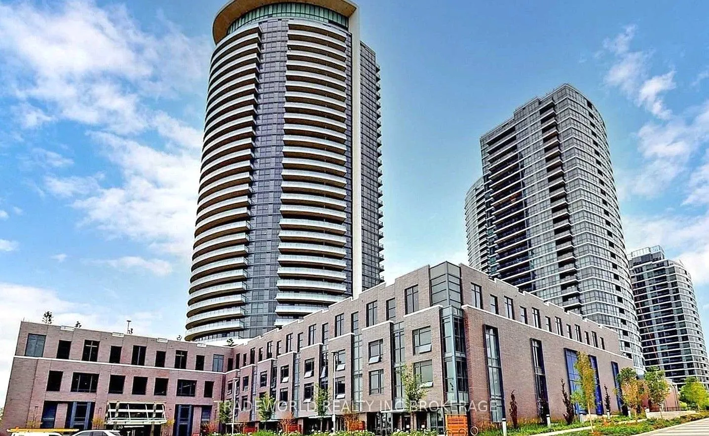 2 bed, $2,500 — Photo 1