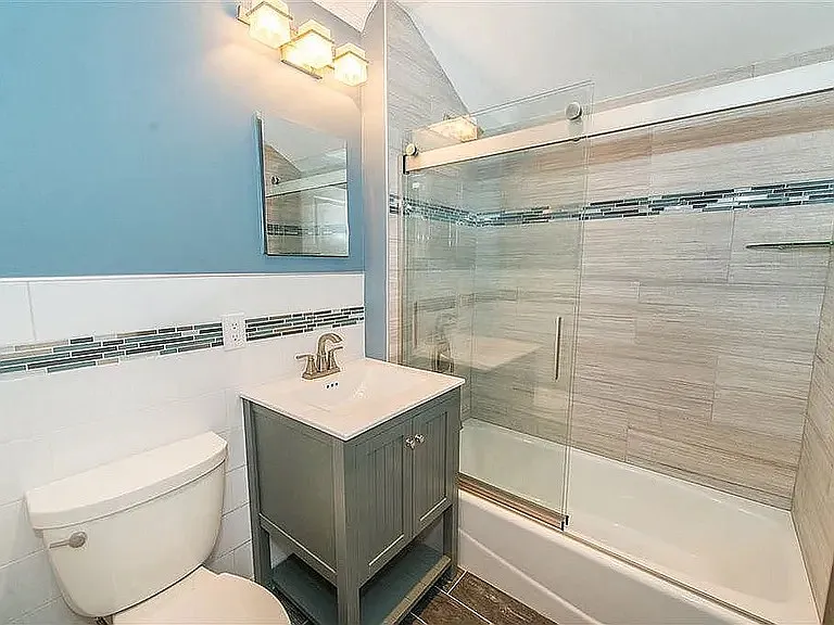 209 Ivy St — Photo 9