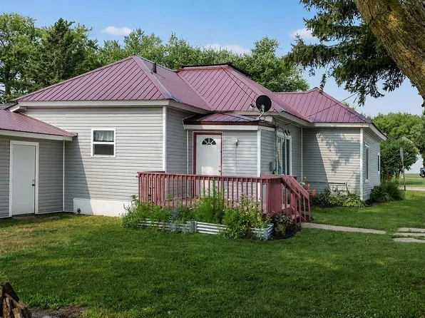 2469 Commerce St, Dodgeville, WI 53533