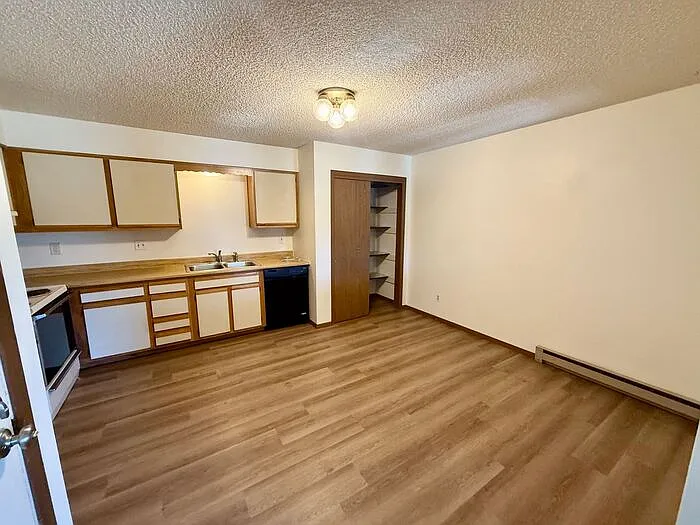 332 Terri Dr #6 — Photo 6
