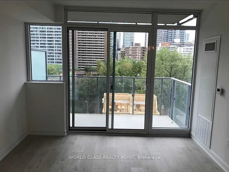 50 Wellesley St E #903 — Photo 4