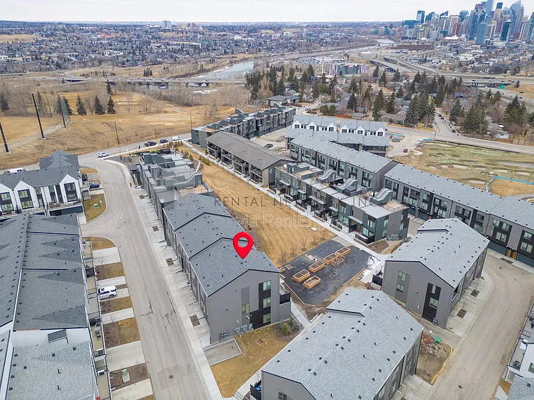 244 Sovereign Cres SW #1 — Photo 38