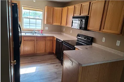 2 bed, 1034 sqft, $1,285 — Photo 3