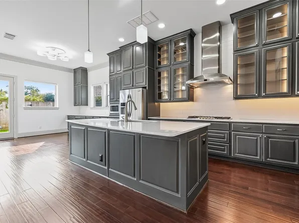 10514 Hess Ln, Houston, TX 77096