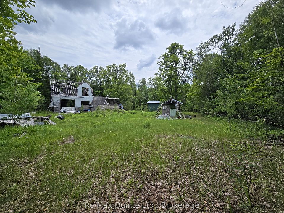 1st image of 40 Marquardt Rd