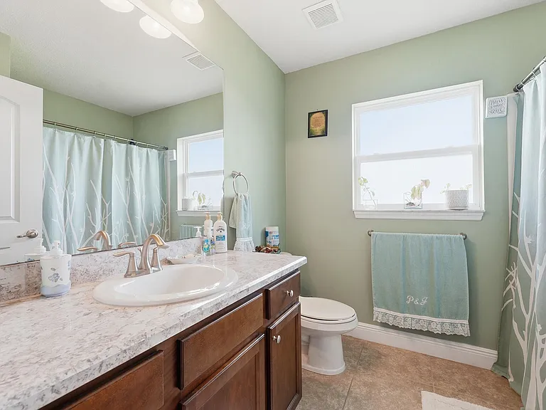 5923 NW Brianna Ct — Photo 31
