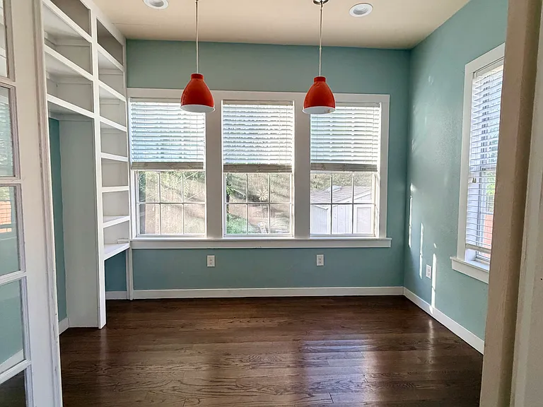 419 W Lullwood Ave — Photo 8