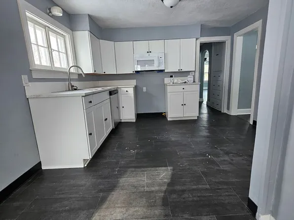 6012 Meridian Dr, Erie, PA 16509