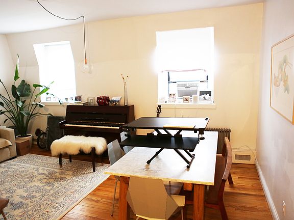3rd image of 221 Cumberland St #5F