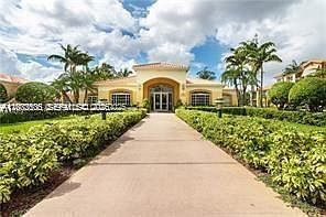 5th image of 7330 NW 114th Ave #1075