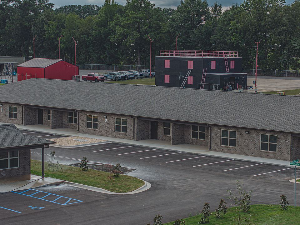 1st image of 4210 Chisholm Rd #208
