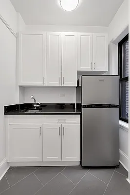 Rented by Cooper & Cooper Real Estate | media 21