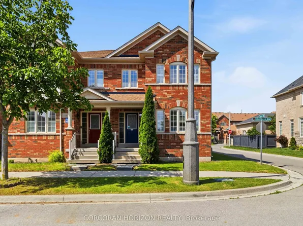 3216 Robert Brown Blvd, Oakville, ON L6M 0P2