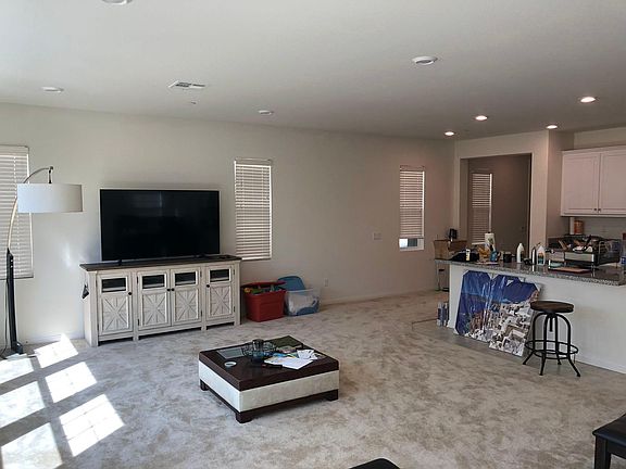 4th image of 1112 N Tribune Privado