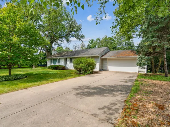 3616 Woodcroft Dr, Minnetonka, MN 55345