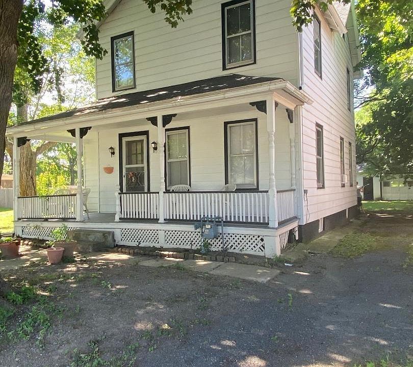 2nd image of 257 Jefferson Hts