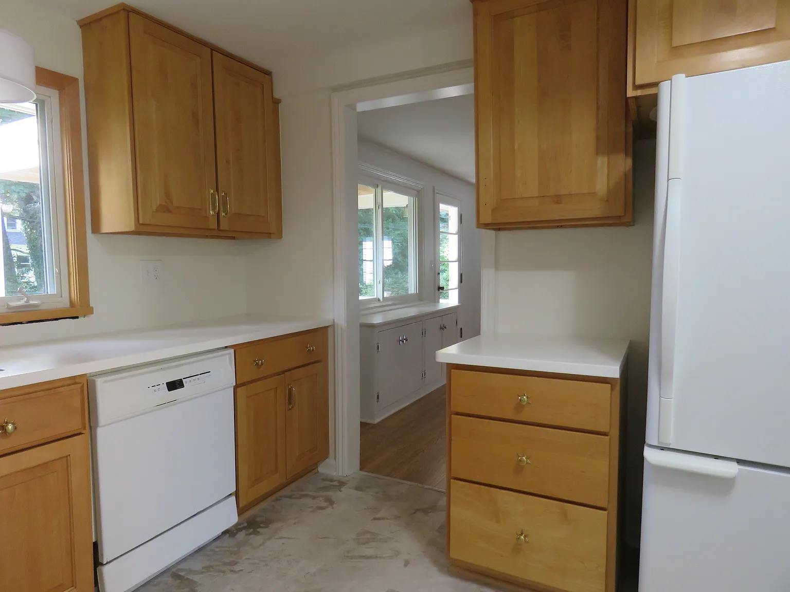 3 bed, 1.5 bath, 1447 sqft, $2,950 — Photo 3