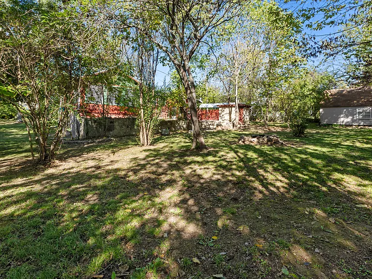 160 Como Ave — Photo 16